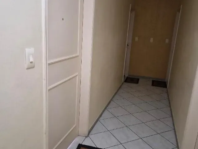 Imagem 12: Apto com dois dorm., amplo, arejado e ensolarado, 5º andar, lateral norte, prédio com
