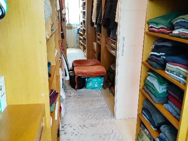 Imagem 9: Apartamento 2 dorm, suíte, 2 banheiros, living amplo, sacada fechada com churrasqueira