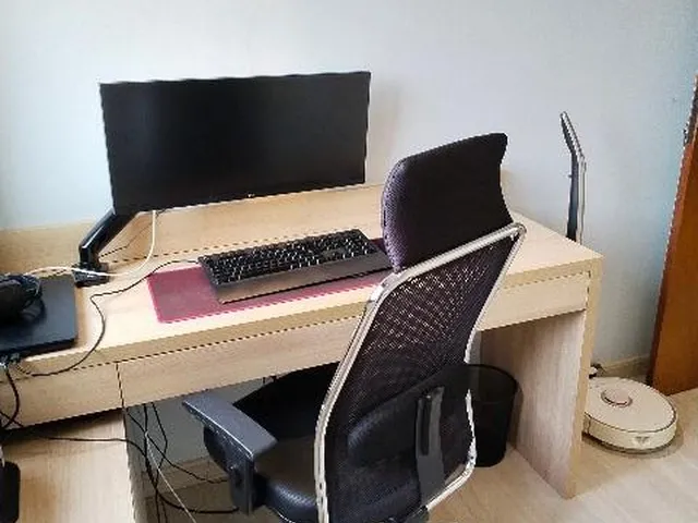 Imagem 12: Apartamento 2 dorm, suíte, 2 banheiros, living amplo, sacada fechada com churrasqueira
