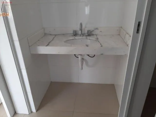 Imagem 11: Venha se encantar com este excelente apartamento, localizado em uma zona essencialmente