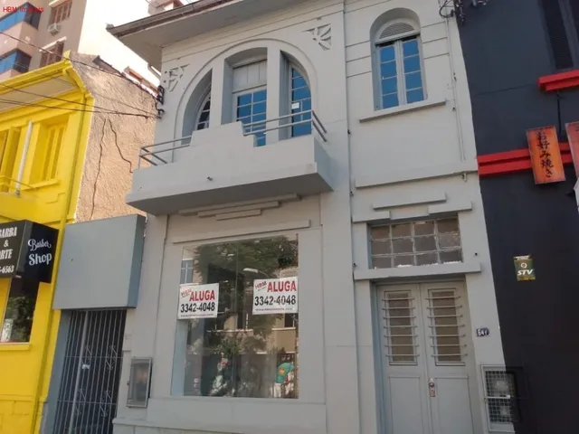 Imagem: Casa térrea e primeiro piso para venda