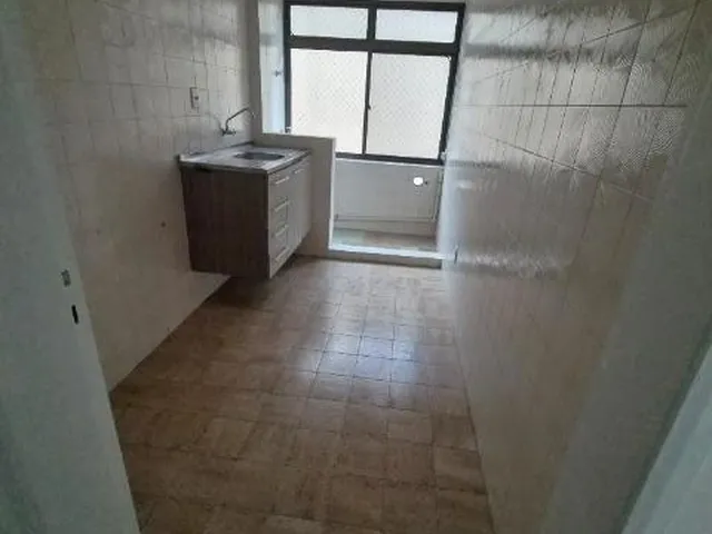 Imagem 3: APARTAMENTO BEM LOCALZIZADO, COM 2 DORMITORIOS, SALA COZINHA, BANHEIRO SOCIAL E AREA DE