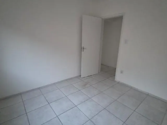 Imagem 12: APARTAMENTO BEM LOCALZIZADO, COM 2 DORMITORIOS, SALA COZINHA, BANHEIRO SOCIAL E AREA DE