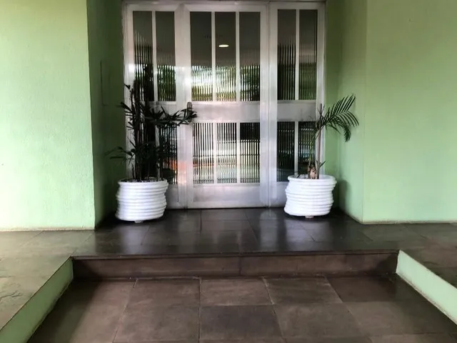 Imagem 7: Apartamento padrão com 2 dormitórios, sala, cozinha, banheiro social, área de