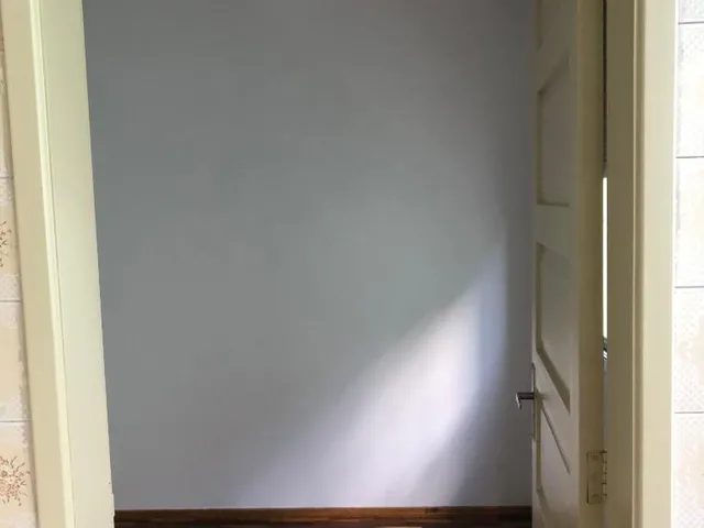 Imagem 15: Apartamento padrão com 2 dormitórios, sala, cozinha, banheiro social, área de