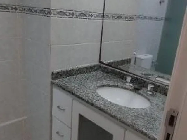Imagem 9: Quer morar bem e com segurança? Esta e uma boa escolha. Casa em condominio fechado, só