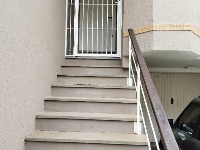 Imagem 12: Quer morar bem e com segurança? Esta e uma boa escolha. Casa em condominio fechado, só