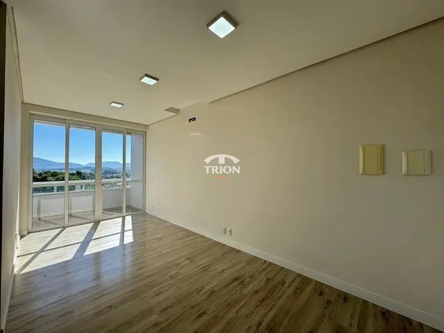 Imagem 10: Apartamento de 2 Dormitórios Sendo 1 Suíte À Venda no Bairro Universitário - Laj