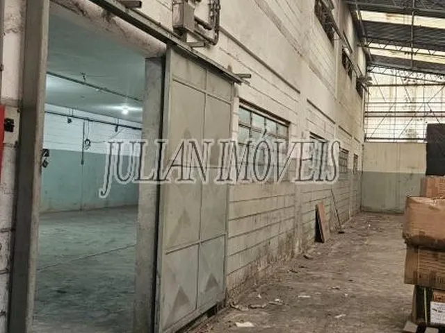 Imagem: Galpão Industrial de 700M² em Condomínio