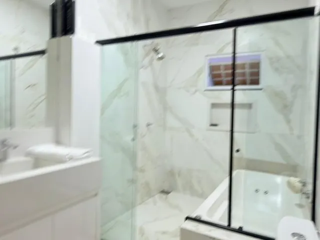 Imagem 7: Sobrado Mobiliada no Condomínio Belvedere à venda por R$ 2.800.000,00