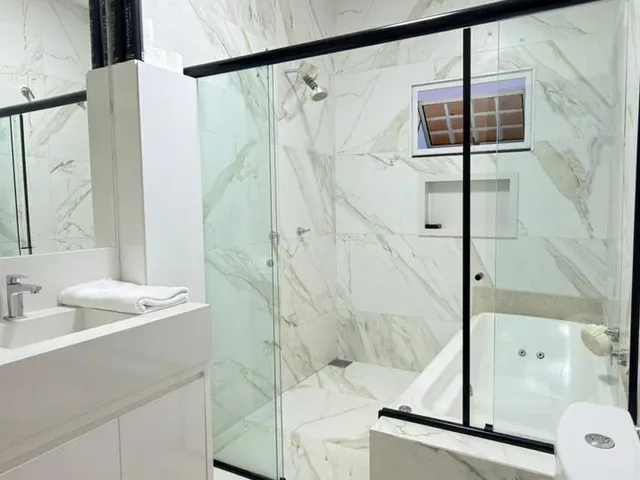 Imagem 14: Sobrado Mobiliada no Condomínio Belvedere à venda por R$ 2.800.000,00