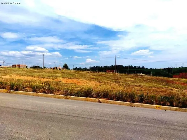 Imagem: Iperózinho - Terreno de 205m2 em leve declive