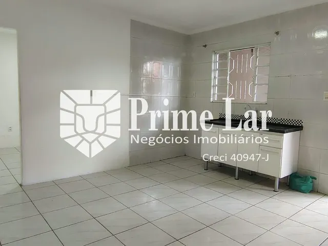 Imagem: A casa possui 2 Dormitórios, 1 Banheiro, 55m² de Área