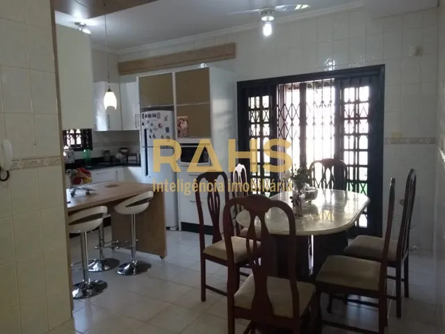 Imagem 11: Casa no Bairro América em Joinville - RAHS Imobiliária