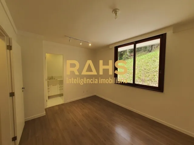 Imagem 8: Casa Alto Padrão no América - Joinville/SC