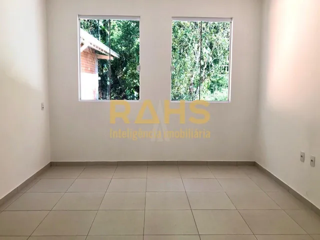 Imagem 3: Sobrado geminado em Pirabeiraba, próximo ao Restaurante Gute Küche, 2 quartos sendo 1