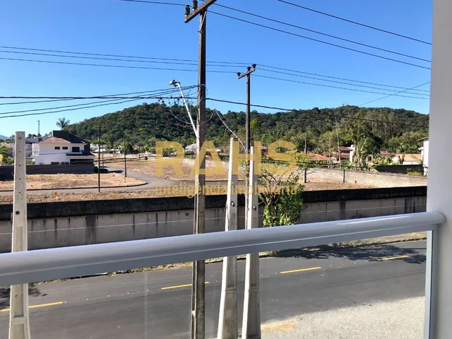 Imagem 2: Sobrado geminado em Pirabeiraba, próximo ao Restaurante Gute Küche, 2 quartos sendo 1