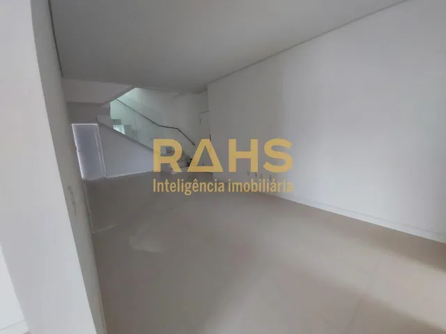 Imagem 11: Cobertura duplex na Praia Brava com vista Mar, 4 suítes e 5 vagas