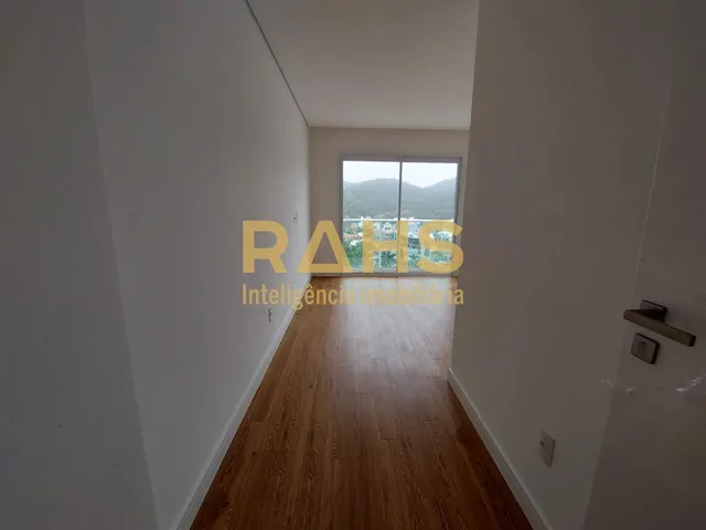 Imagem 8: Cobertura duplex na Praia Brava com vista Mar, 4 suítes e 5 vagas