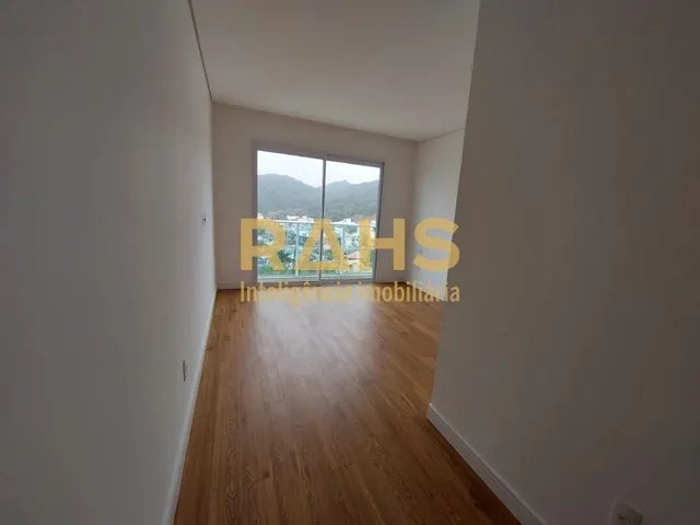 Imagem 16: Cobertura duplex na Praia Brava com vista Mar, 4 suítes e 5 vagas