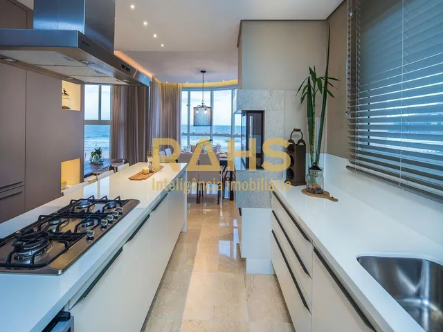 Imagem 13: Apartamento mobiliado e decorado na Praia Brava com 4 suítes