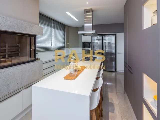 Imagem 9: Apartamento mobiliado e decorado na Praia Brava com 4 suítes