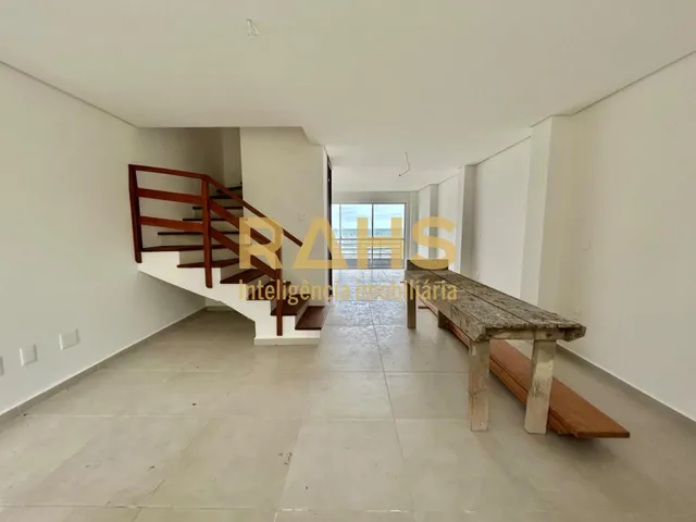 Imagem 4: Triplex em condomínio fechado com 4 Suites frente mar em Itajuba
