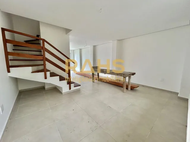 Imagem 7: Triplex em condomínio fechado com 4 Suites frente mar em Itajuba