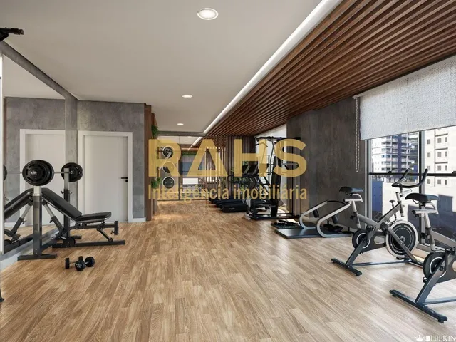 Imagem 2: Apartamento de Alto Padrão Meia Praia