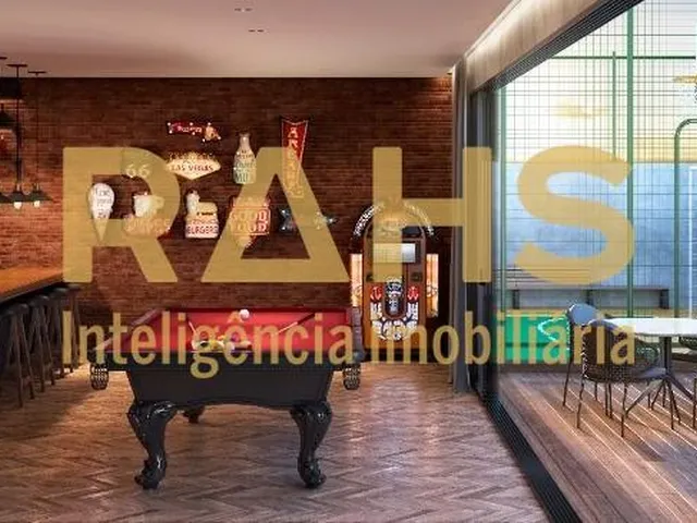 Imagem 5: Apartamento de Alto Padrão Meia Praia