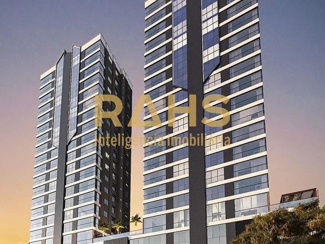 Imagem 4: Apartamento de Alto Padrão Meia Praia