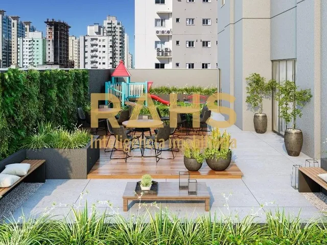 Imagem 4: Apartamento de Alto Padrão Meia Praia