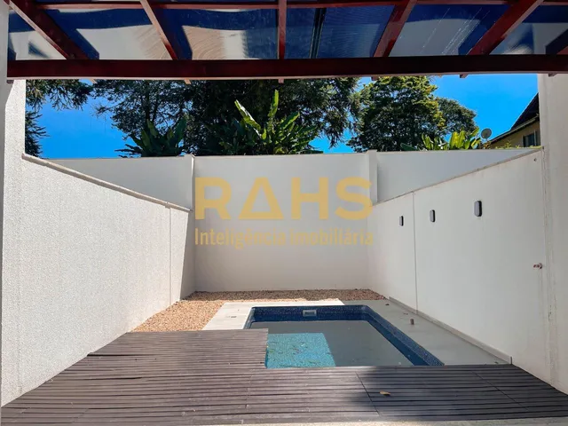 Imagem 6: Casa Geminada com Piscina À Venda no Bairro Atiradores em Joinville/Sc