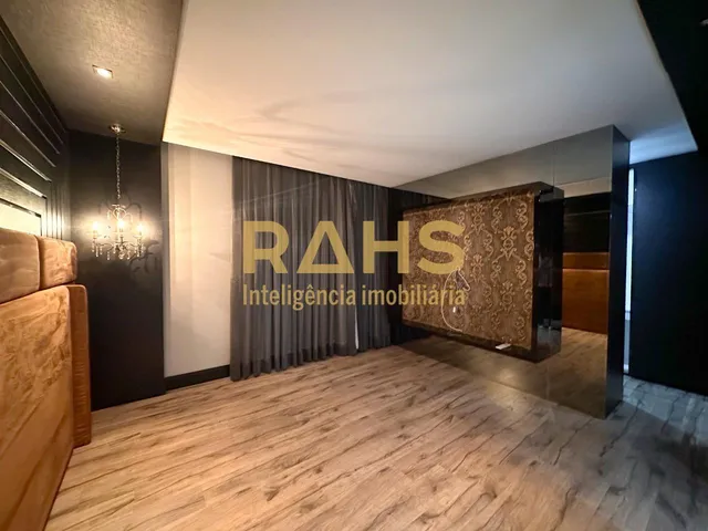 Imagem 7: Apartamento amplo com 4 suítes sendo 1 Master com closet e banheira na região mais