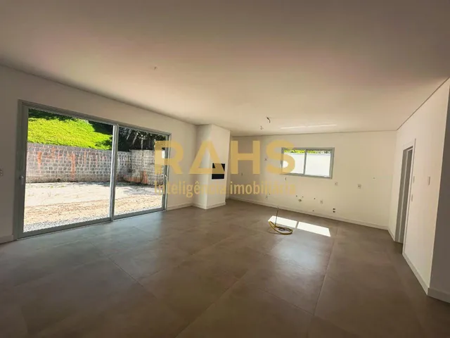 Imagem 5: Sobrado Alto Padrão no Bairro GLÓRIA com 4 quartos com 271 m²