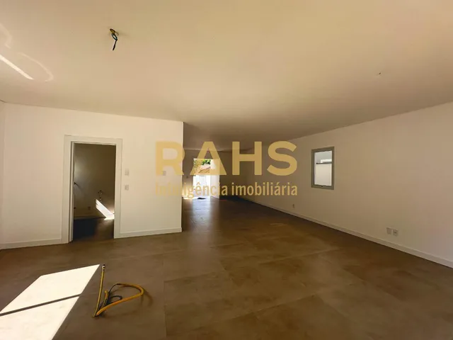 Imagem 16: Sobrado Alto Padrão no Bairro GLÓRIA com 4 quartos com 271 m²