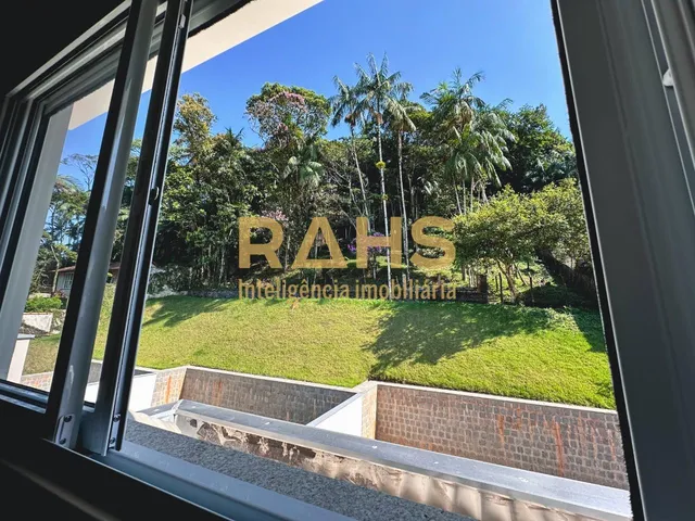 Imagem 10: Sobrado Alto Padrão no Bairro GLÓRIA com 4 quartos com 271 m²