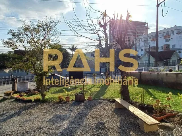 Imagem: Terreno amplo no bairro Anita Garibaldi