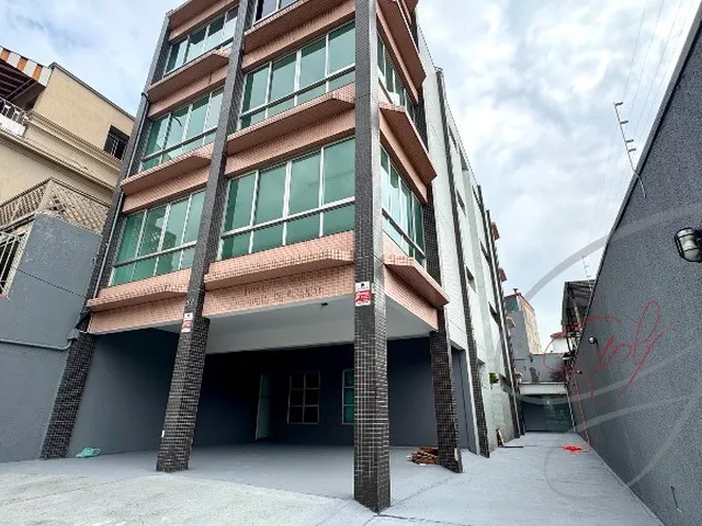 Imagem: Prédio Comercial de Alto Padrão na Vila