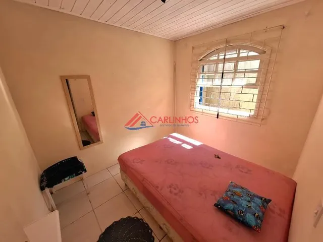 Imagem 13: Excelente Residência com Piscina no Bairro Coroados 300,00 Metros da Praia