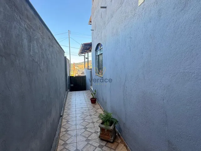 Imagem 2: Casa à Venda por R$450.000,00 no Bairro Belvedere em Ouro Branco - MG