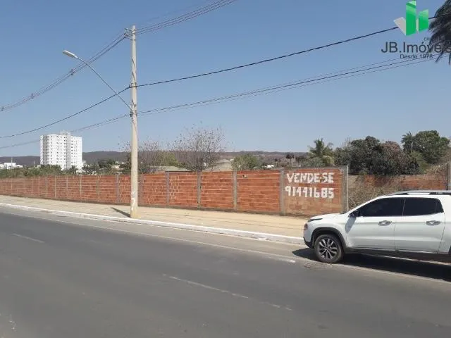 Imagem 2: ÁREA COMERCIAL em Montes Claros - Minas Gerais, Centro