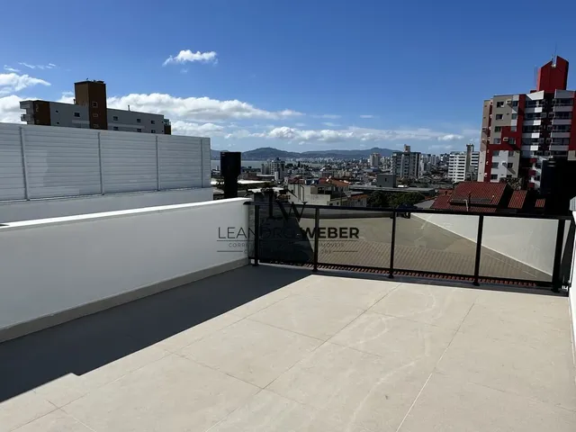 Imagem 3: Sobrado Alto Padrão - 3 Suítes - São José/SC