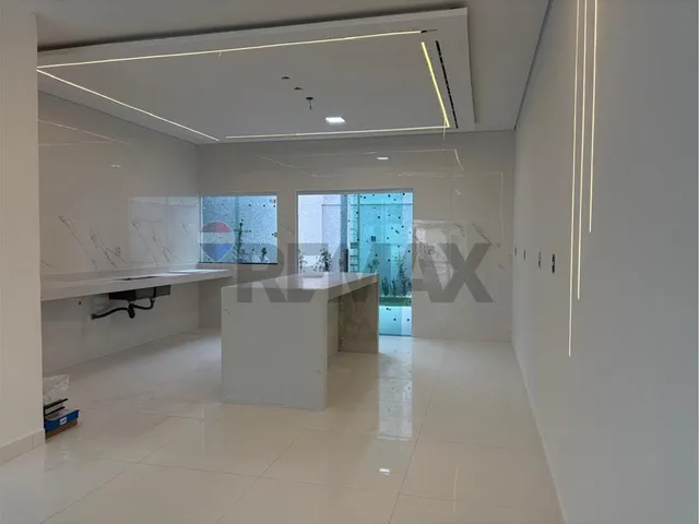 Imagem 3: Duplex de Luxo em Cambolo com Piscina Privativa