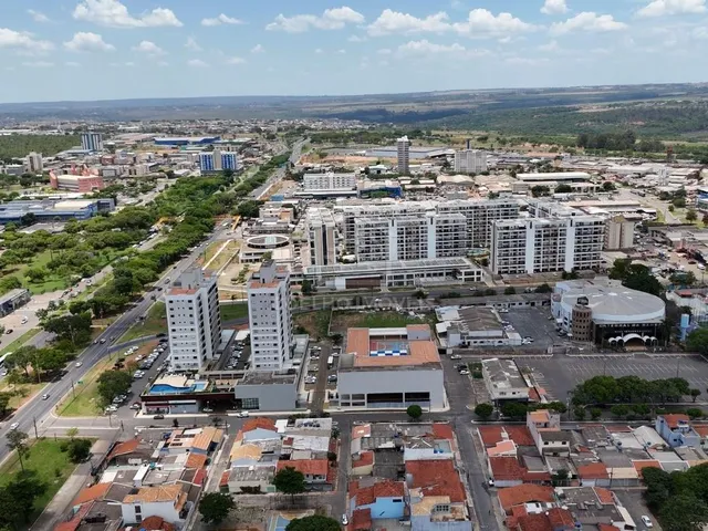 Imagem 4: QSF 01 PRÉDIO COMERCIAL COM AMPLO ESPAÇO ELEVADOR E 104 VAGAS DE GARAGEM