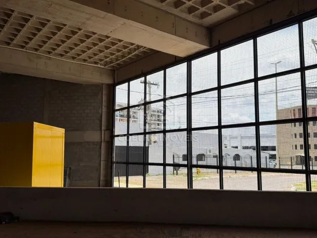 Imagem 8: QSF 01 PRÉDIO COMERCIAL COM AMPLO ESPAÇO ELEVADOR E 104 VAGAS DE GARAGEM