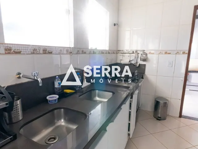 Imagem 2: PARQUE DOS COQUEIROS | 1.525m² DE TERRENO | 305,98m² AC | 4 SUÍTES | PISCINA