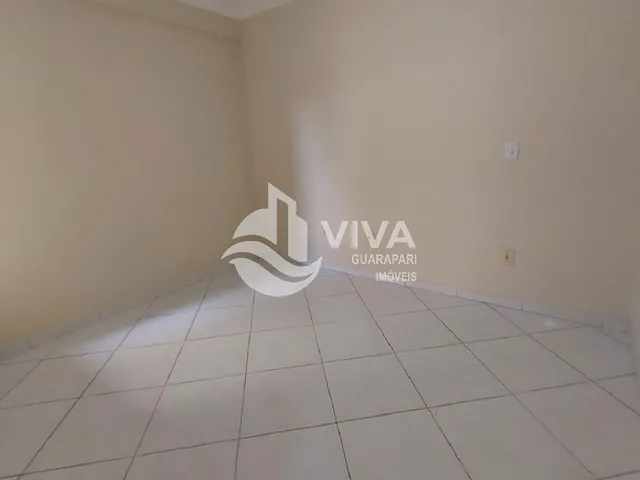Imagem 11: Apartamento de primeiro andar com área externa em "U" composto por 2 quartos á venda na