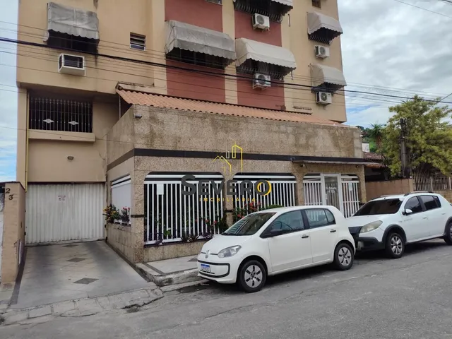 Imagem: O apartamento possui 2 Dormitórios, 1 Suíte, 2 Banheiros,