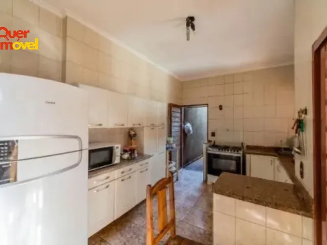 Imagem 16: Imperdível Casa à Venda em Ribeirão Preto-SP, Bairro Campos Elíseos: 3 Quartos, 2